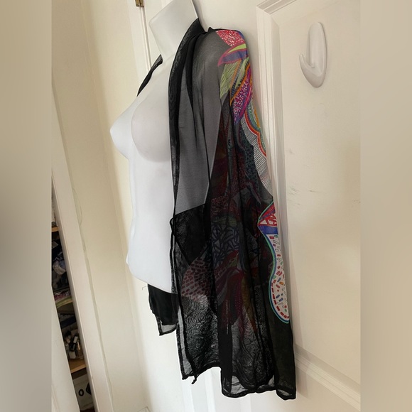 Sheer printed shrug - Picture 2 of 4